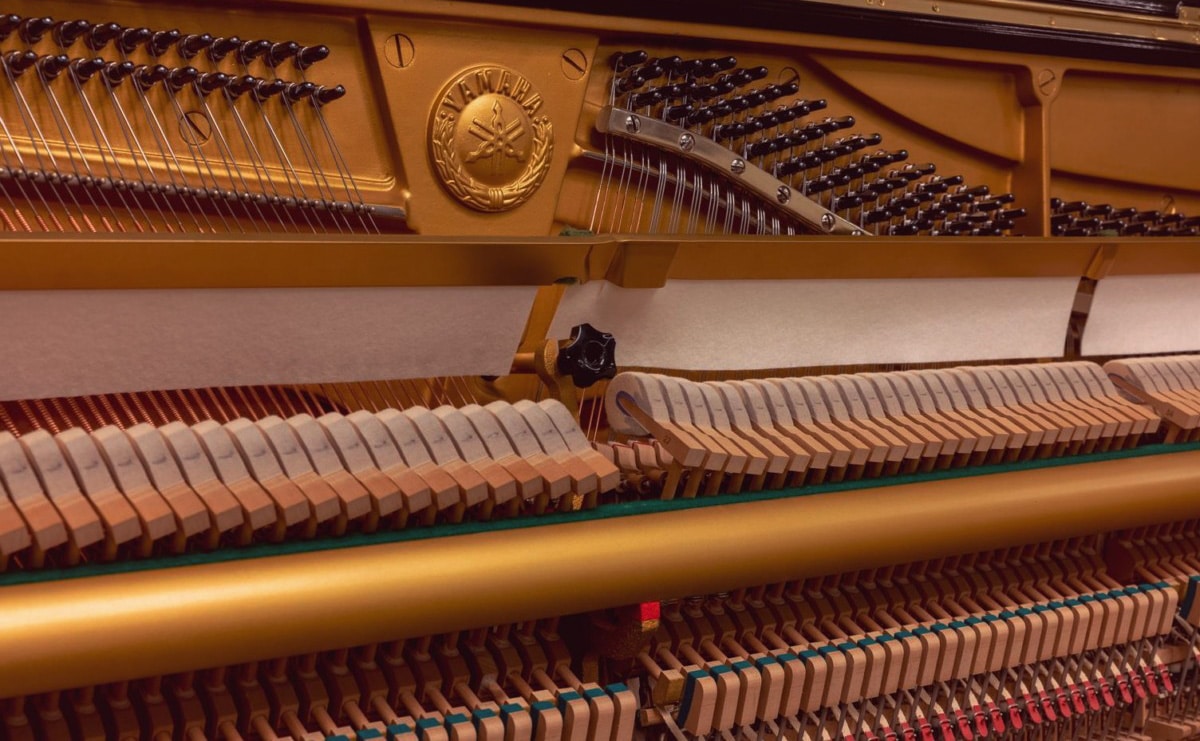 Piano Yamaha Inside
