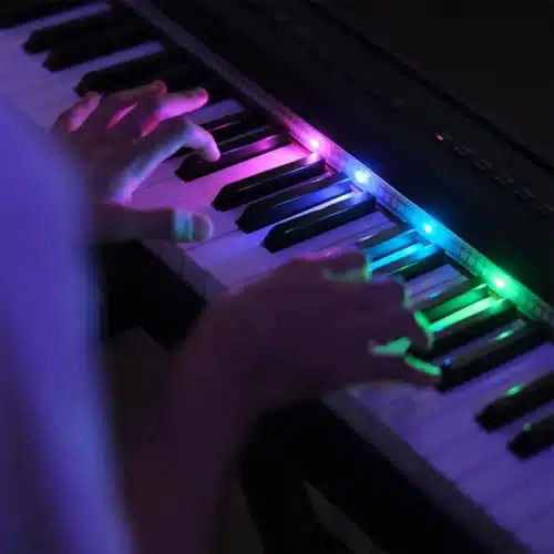 piano led plus bande led pour apprentissage du piano noir